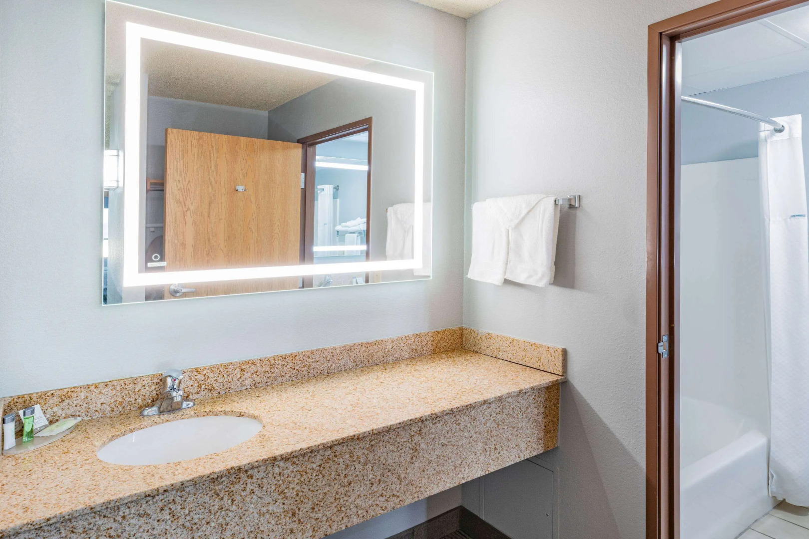 AmericInn by Wyndham Sayre