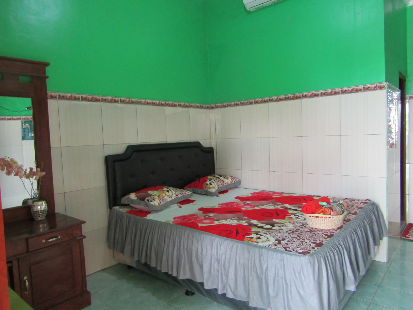 Losmen Kinasih Puncak & Gazebo Pandang