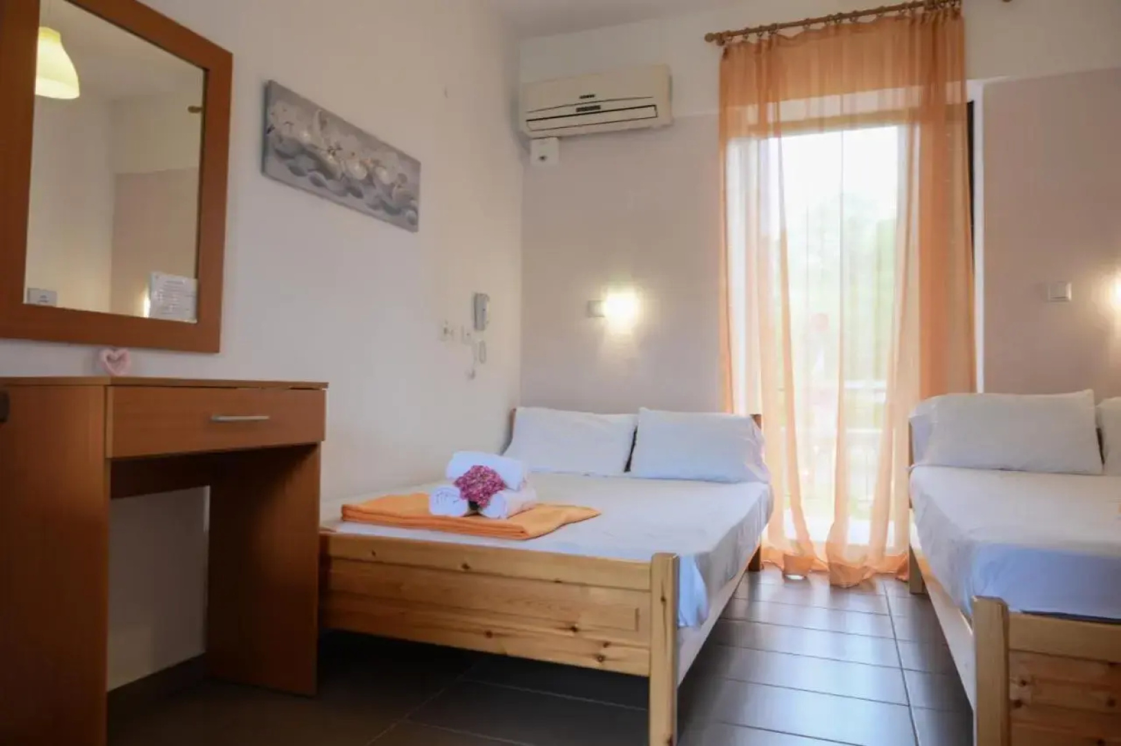 Sintrivanis Hotel