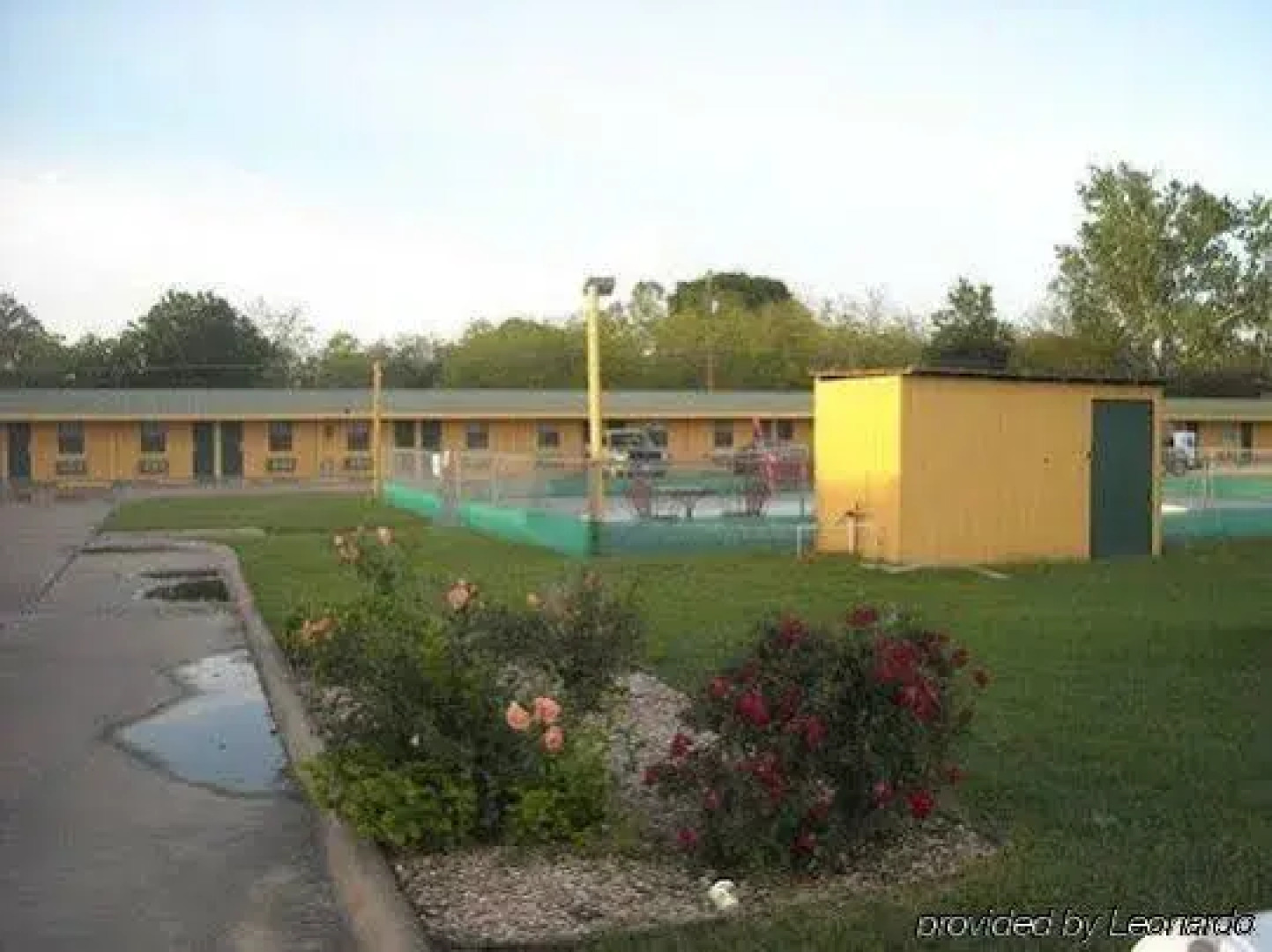 Tropicana Motel