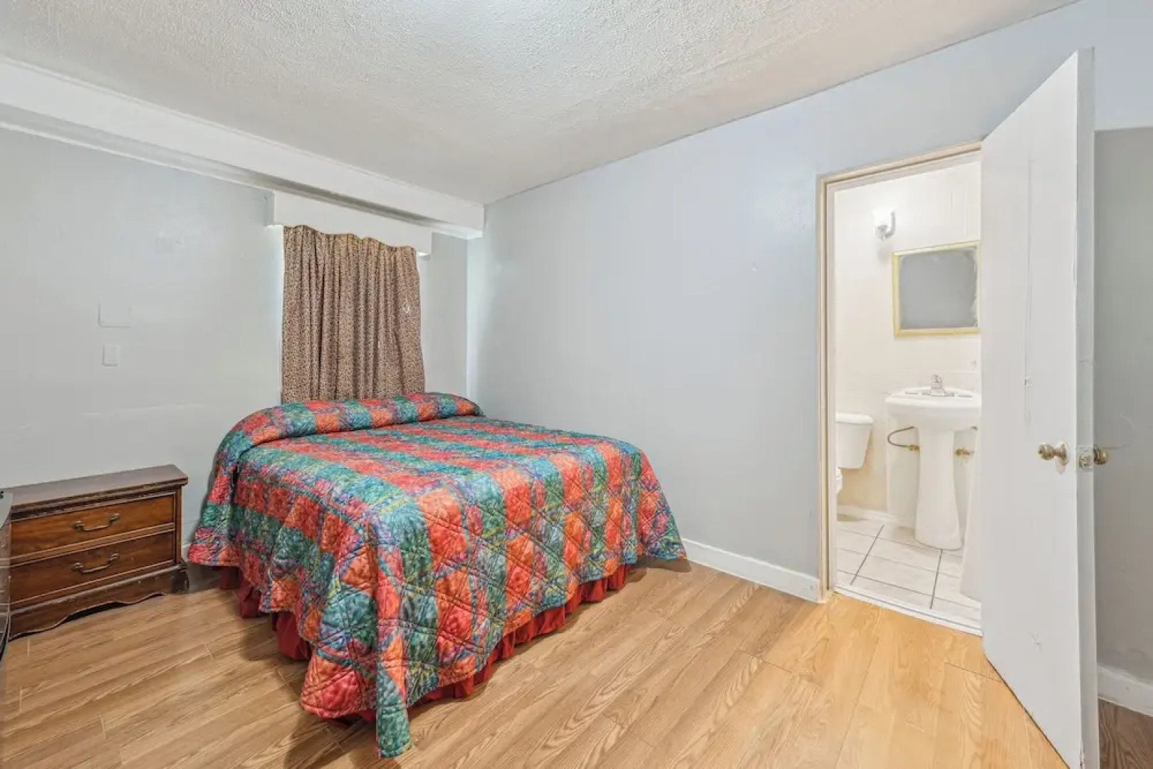 Flint Motel by OYO MI Near I-475