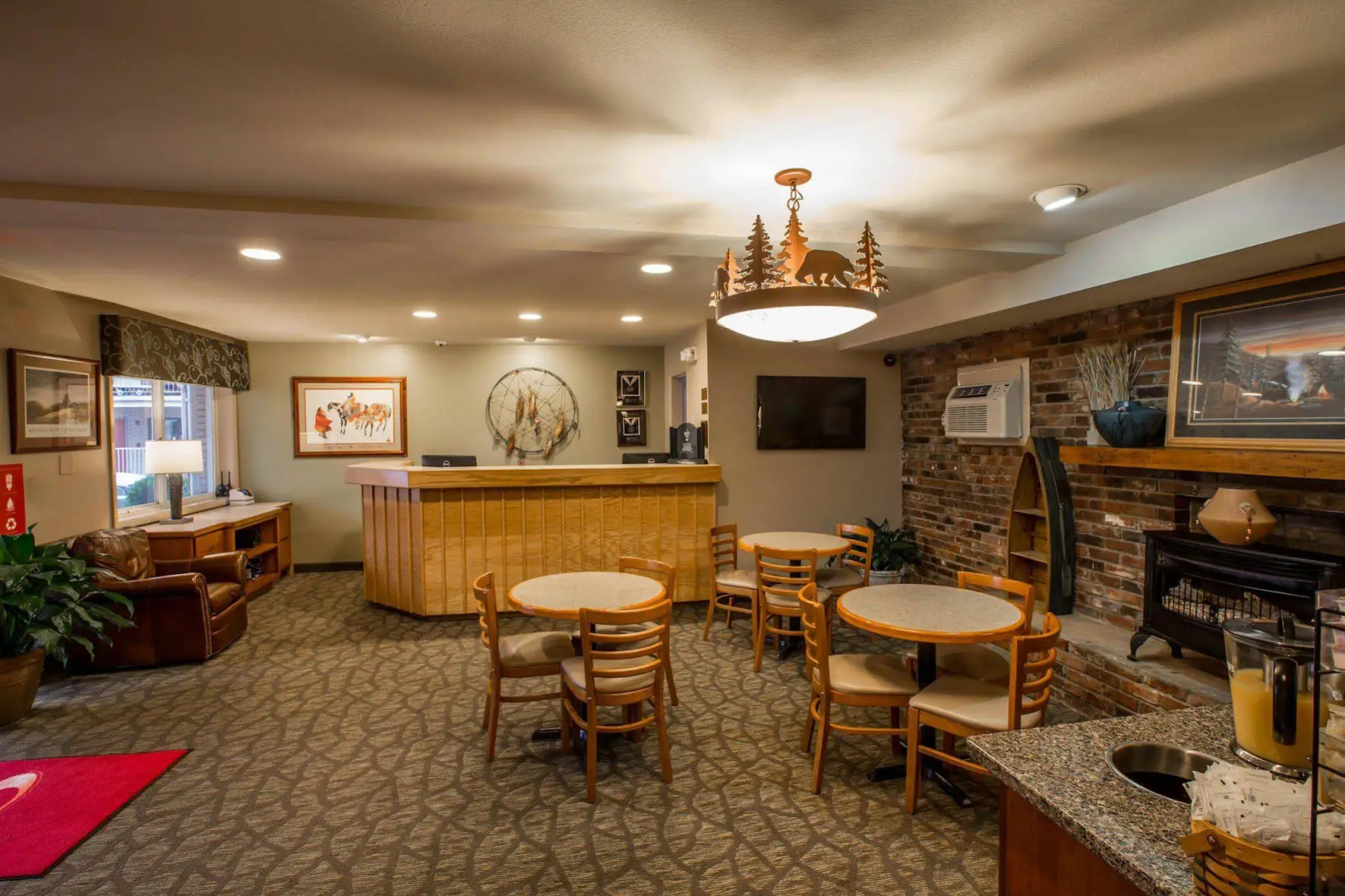 Econo Lodge Cherokee Near Island Park