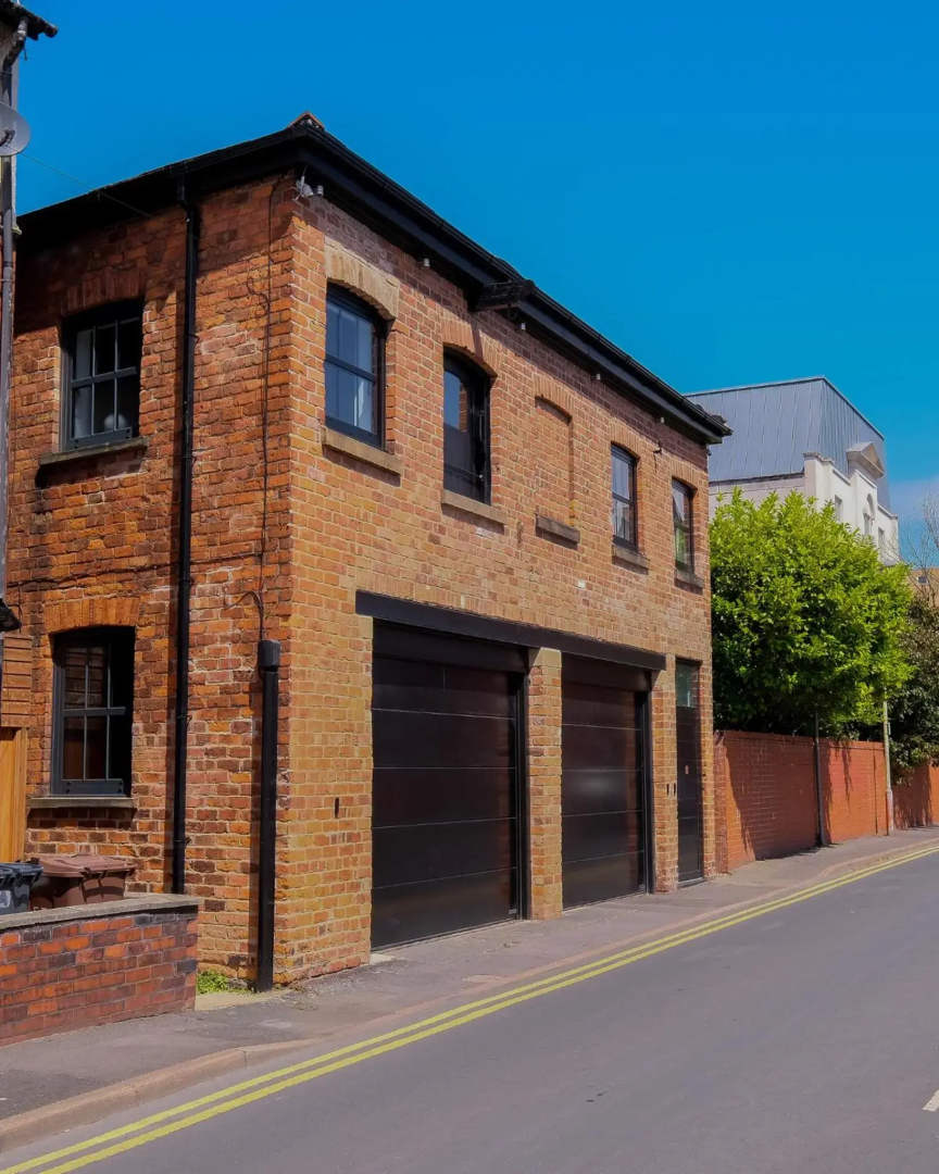 The Eden Warehouse - Pink Apartment (sleeps 4)