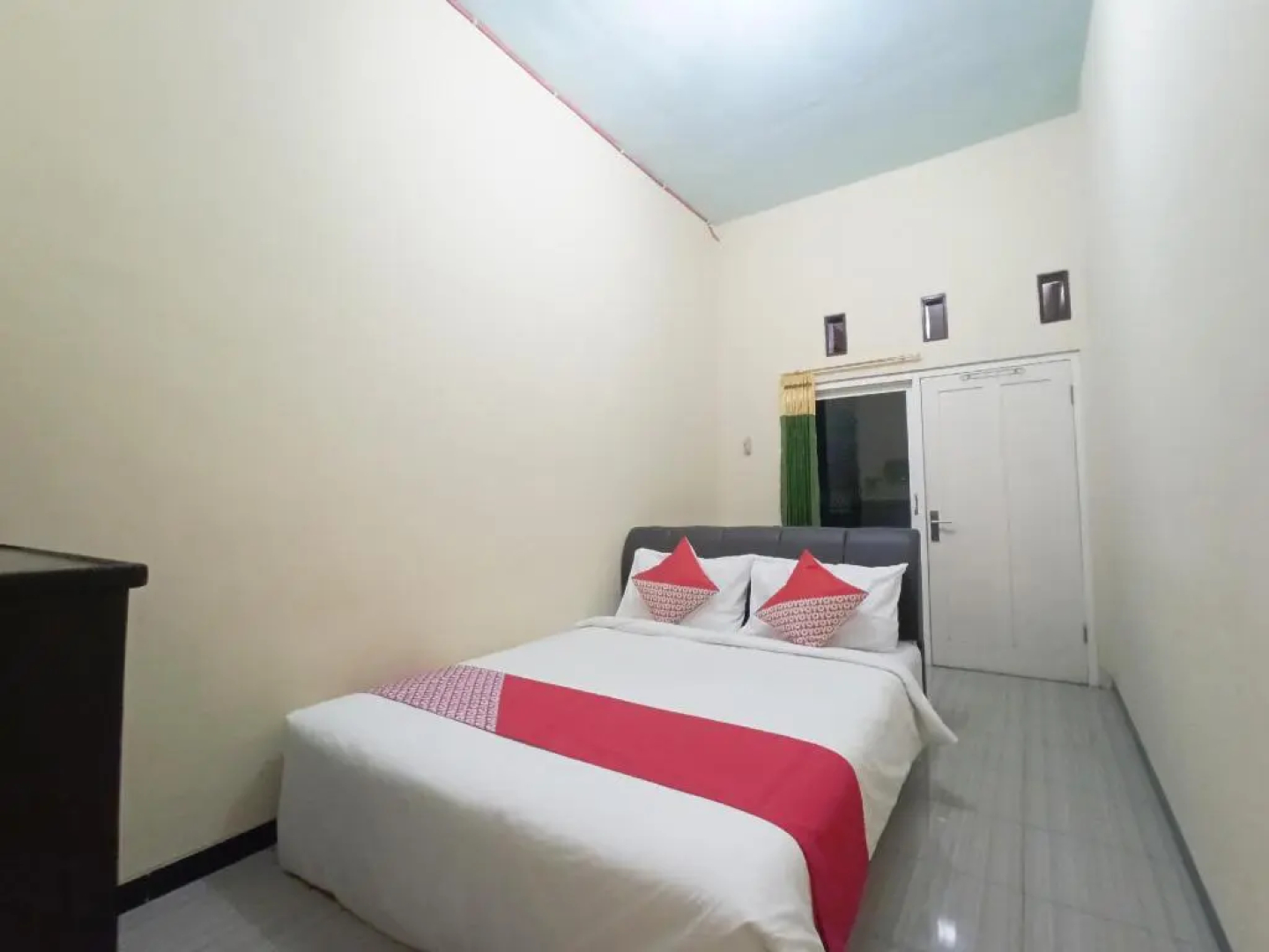 OYO 3298 Bromo Guest House Family