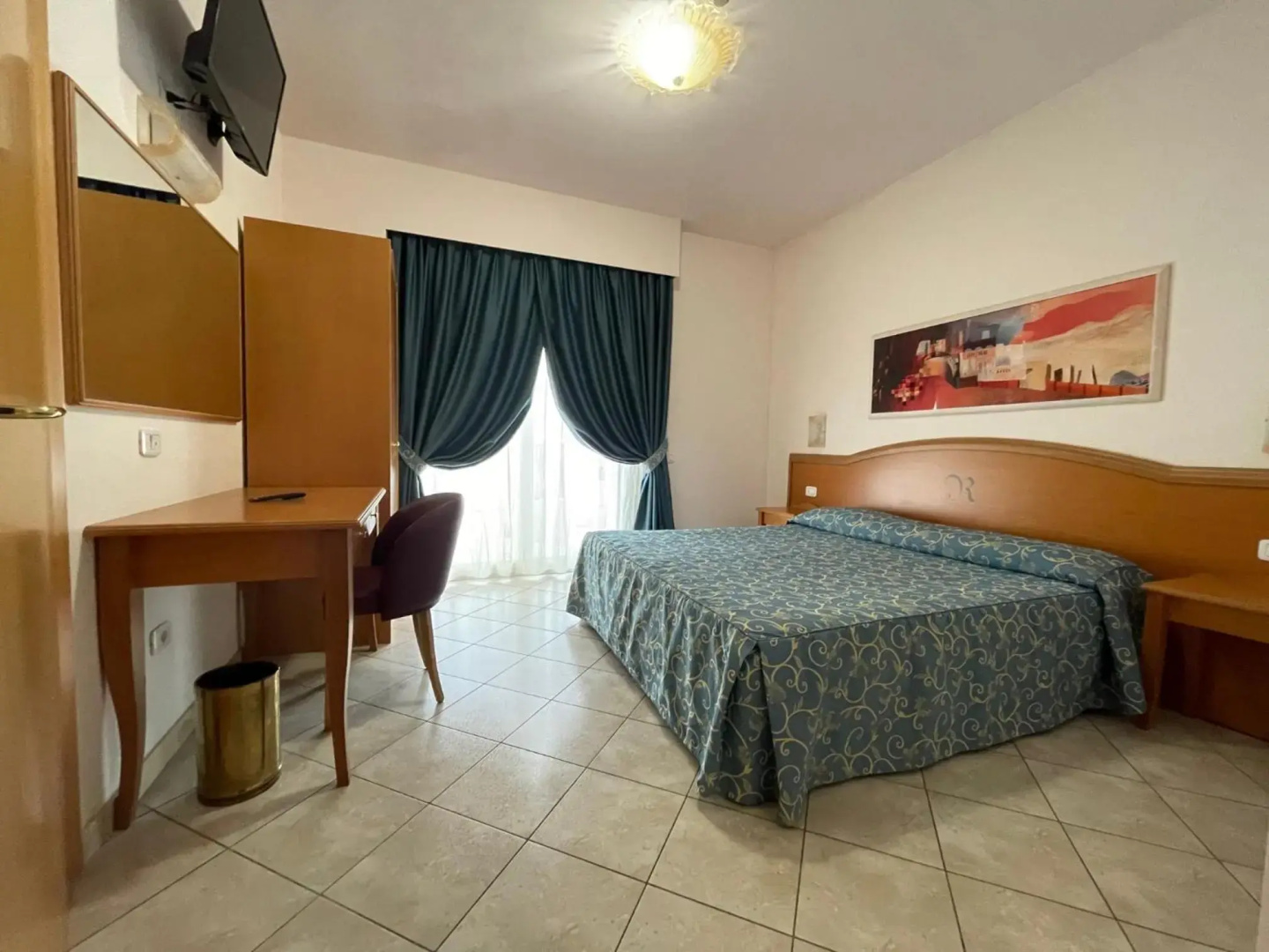 Roses Hotel