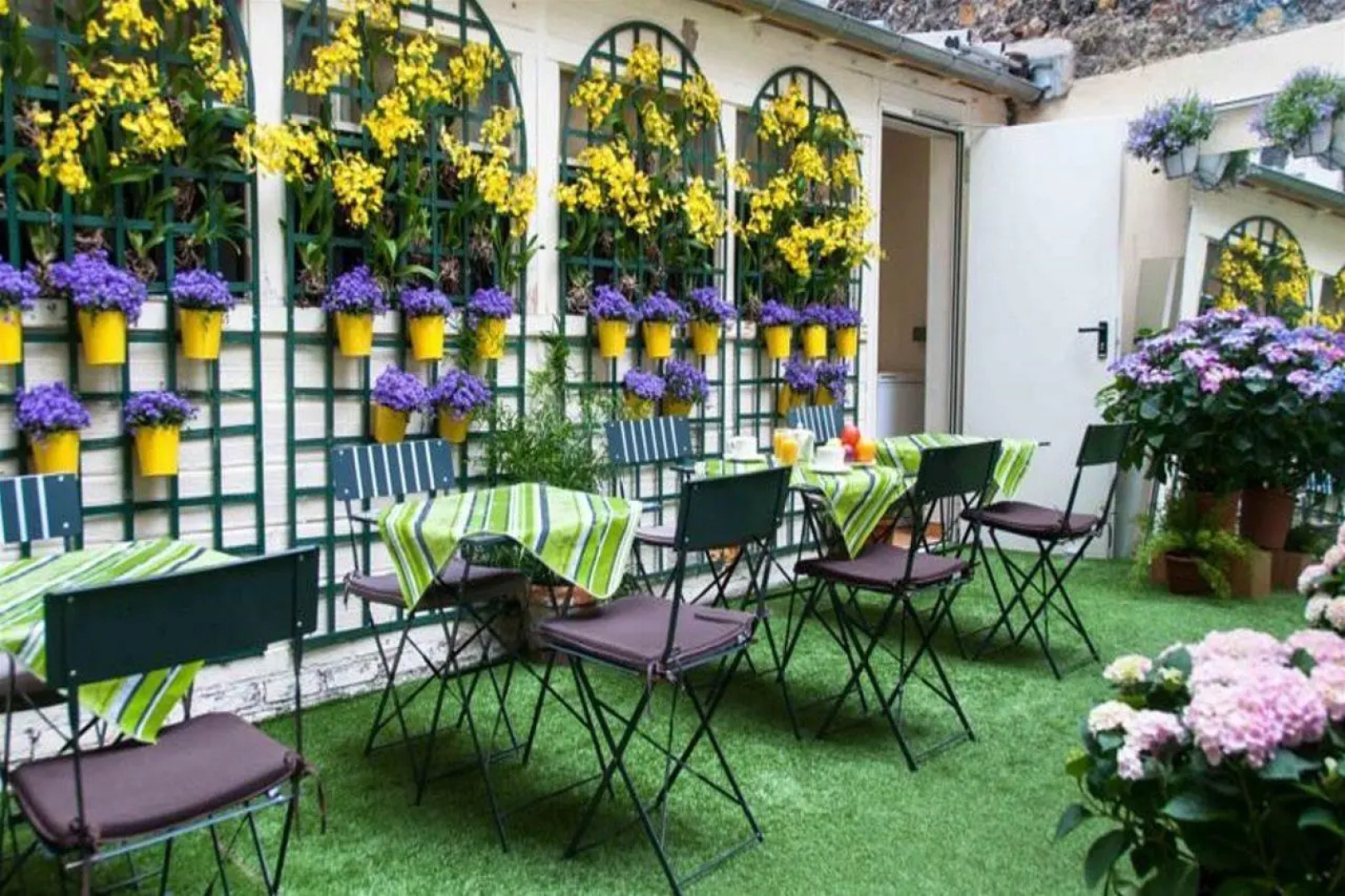 Hôtel Eden Montmartre