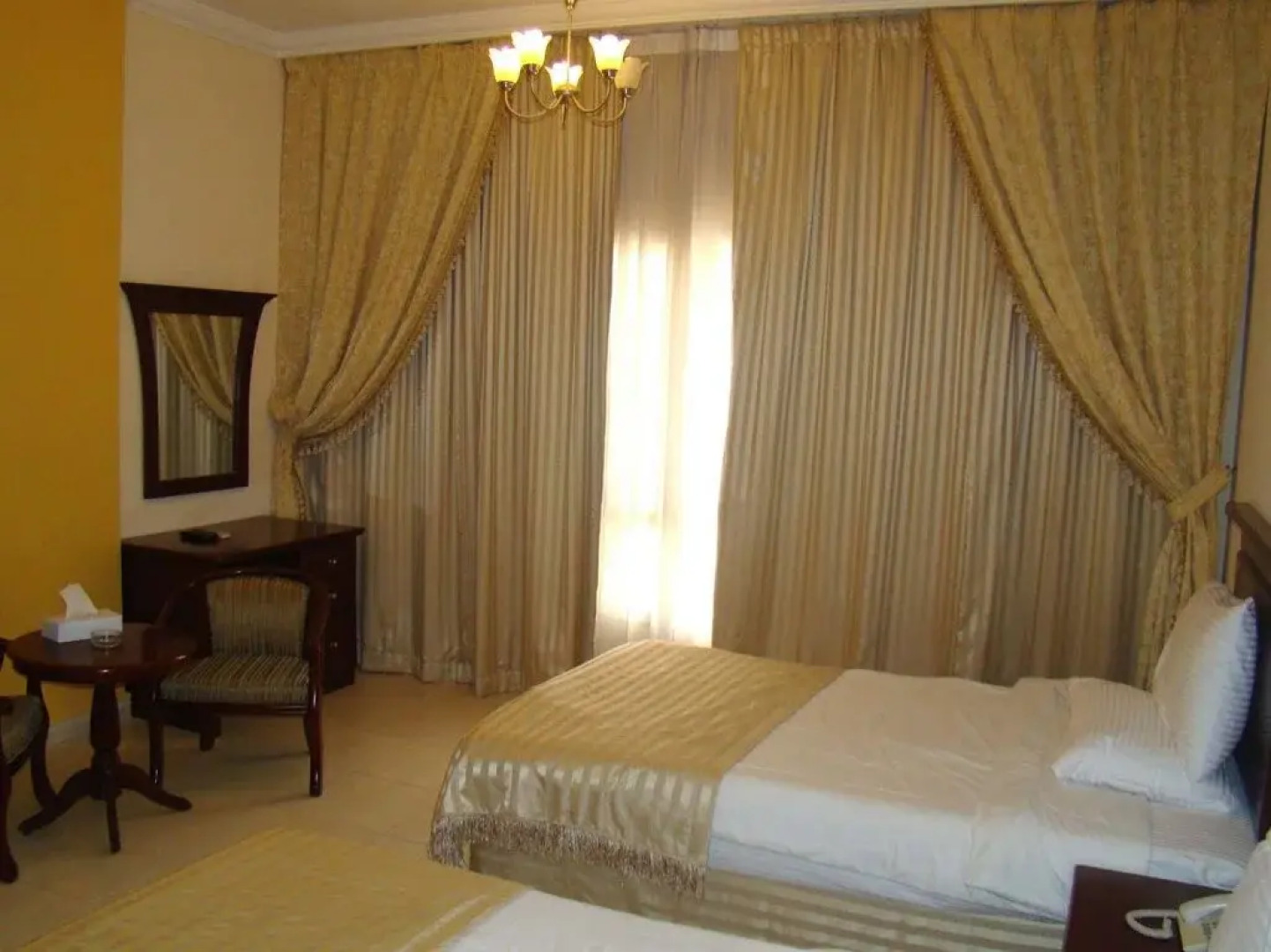 Queen Inn Hotel Apartments