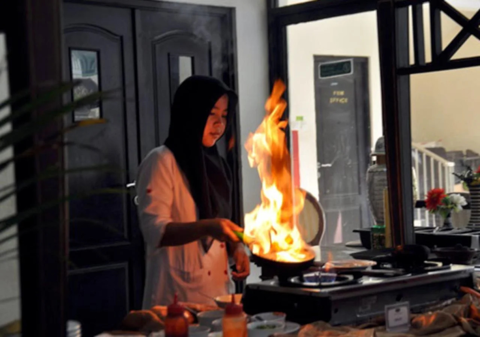 Yusro Hotel Restaurant & Convention