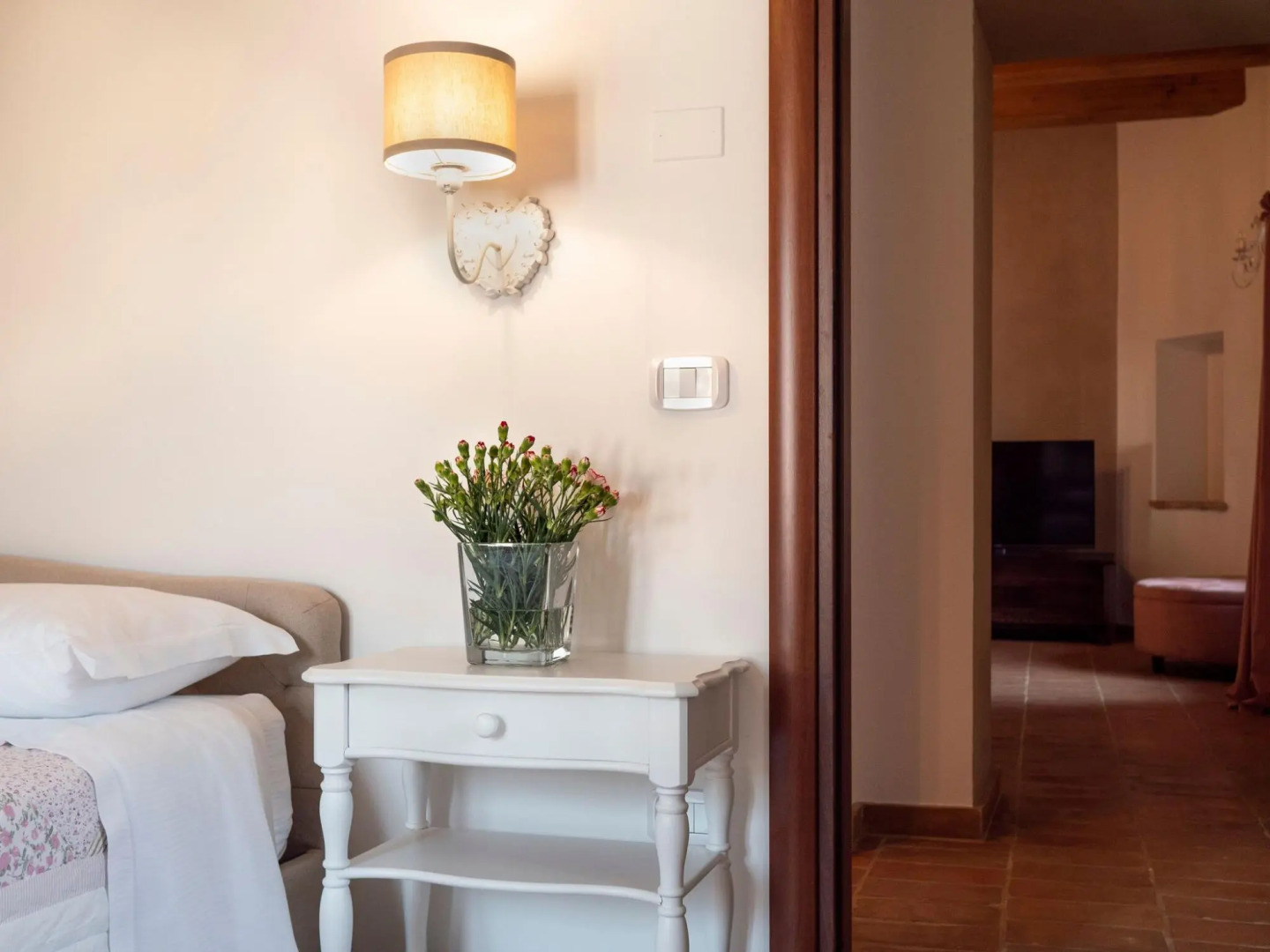 Heritage Holiday Home in Mombaroccio with Garden