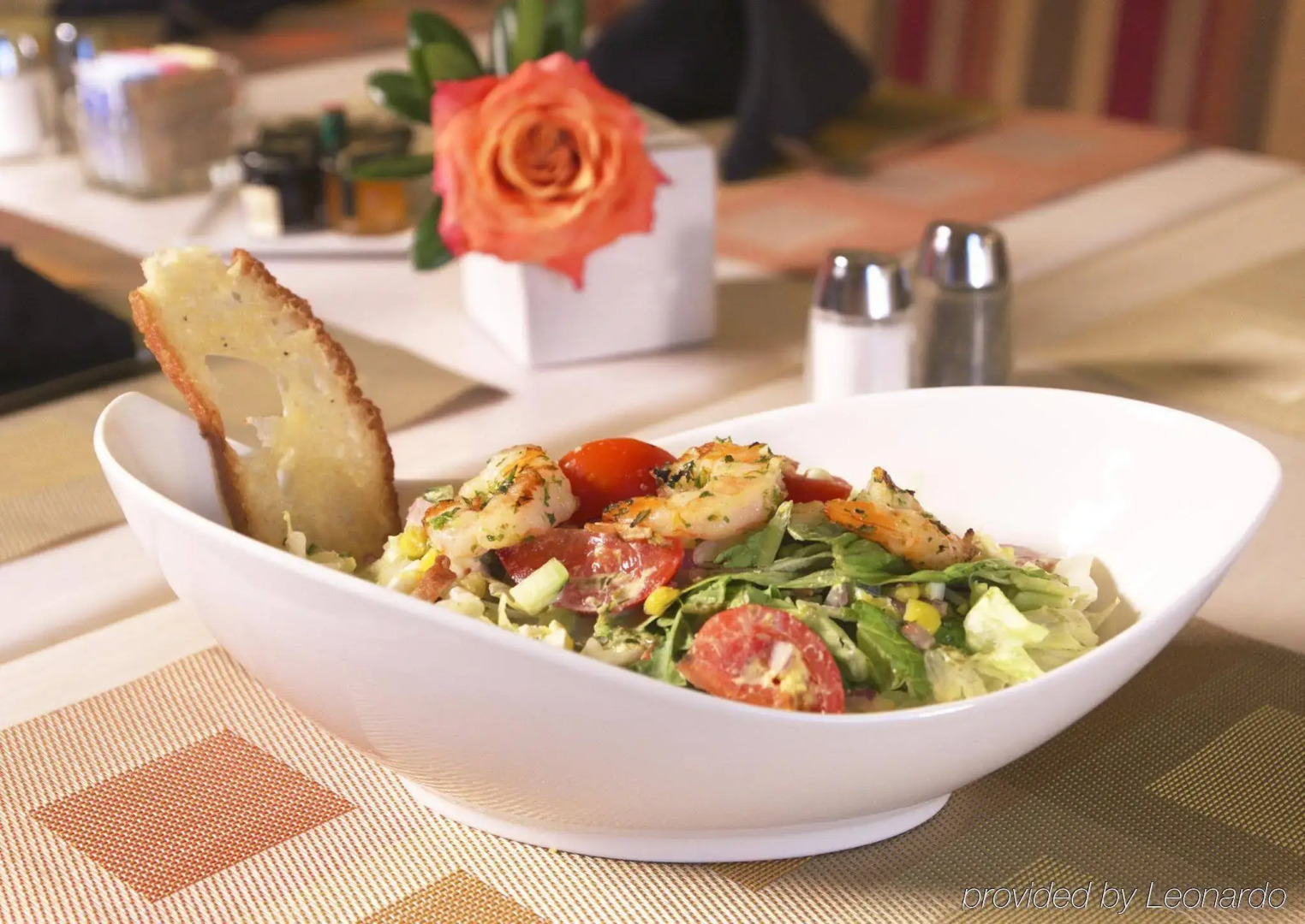 Hotel Phillips Kansas City Curio Collection by Hilton