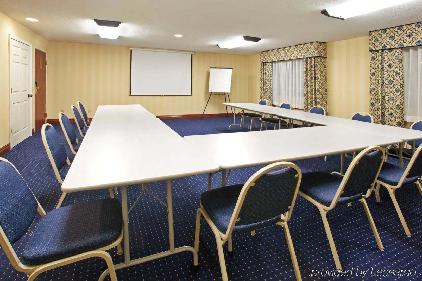 Holiday Inn Express Hotel & Suites Wabash by IHG