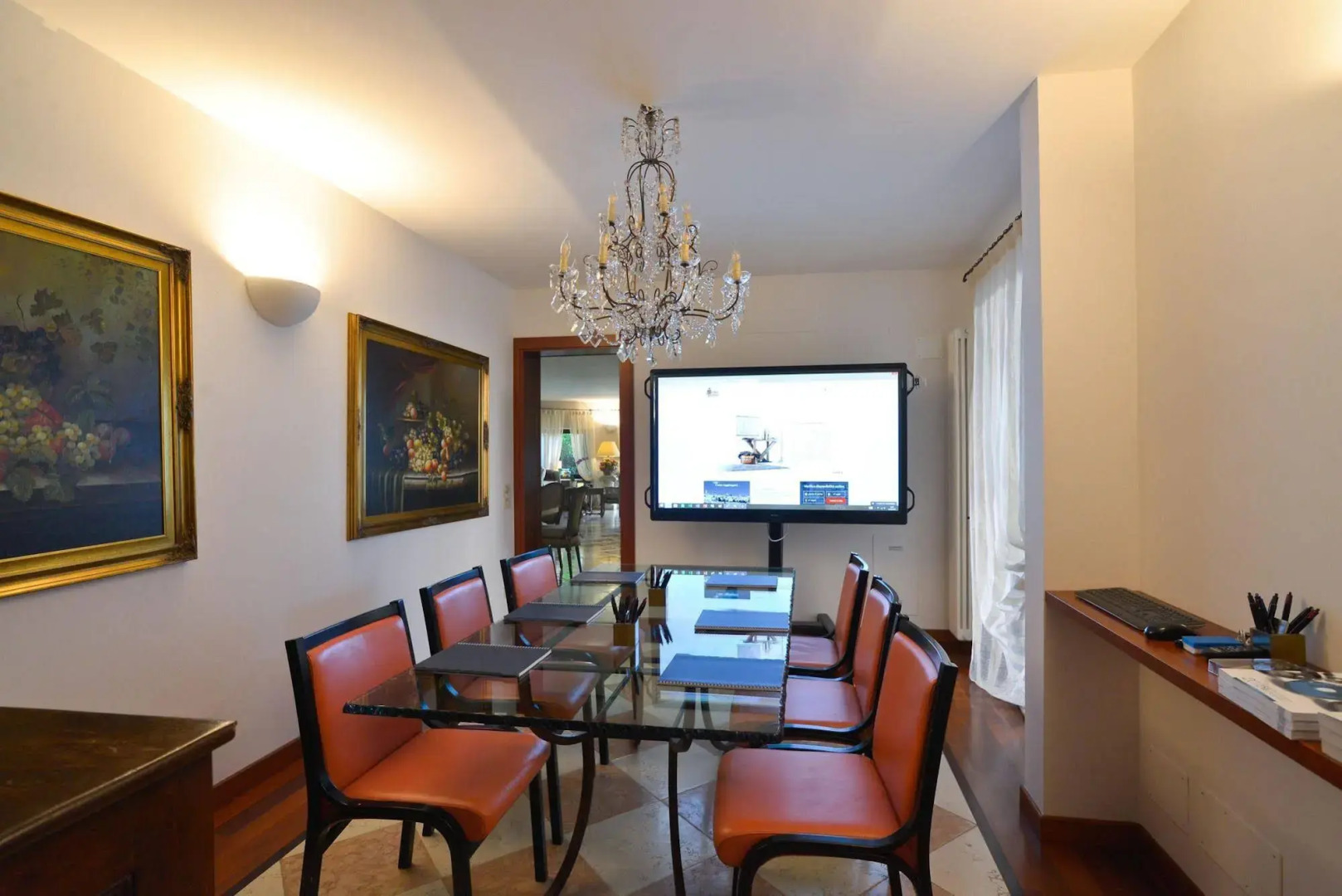 Like Home - Boutique Hotel