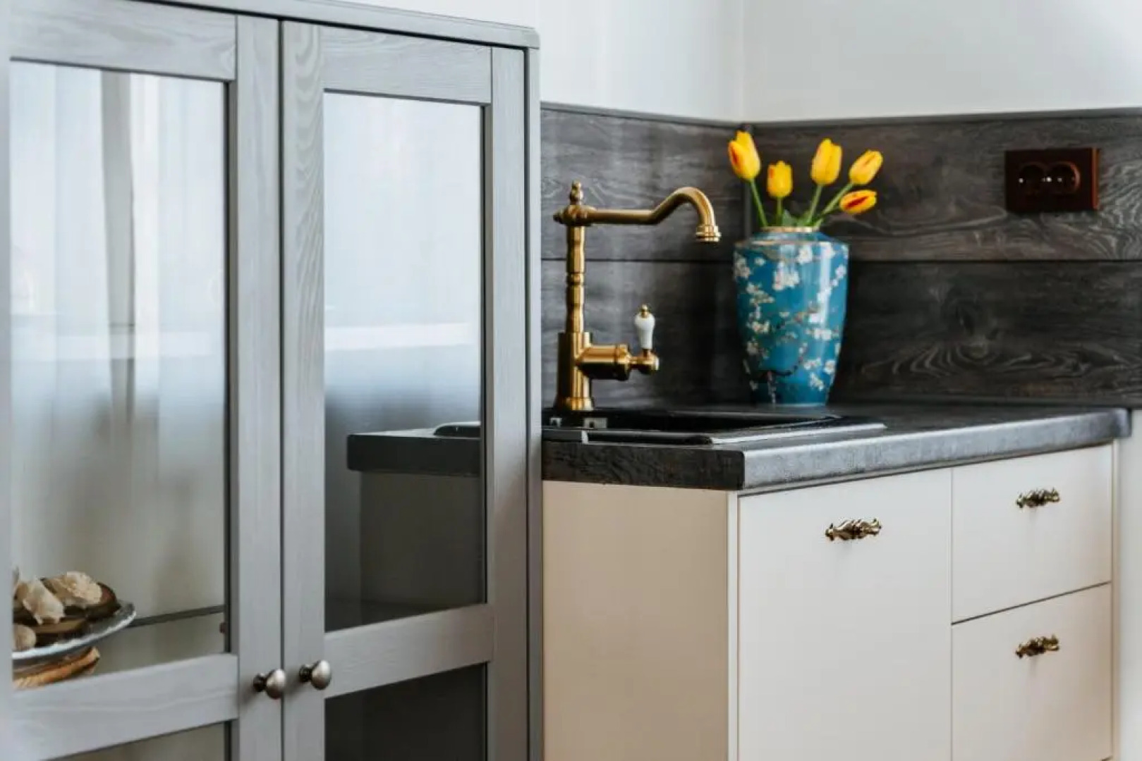 Semeen hotel i restorant Rajski zaliv