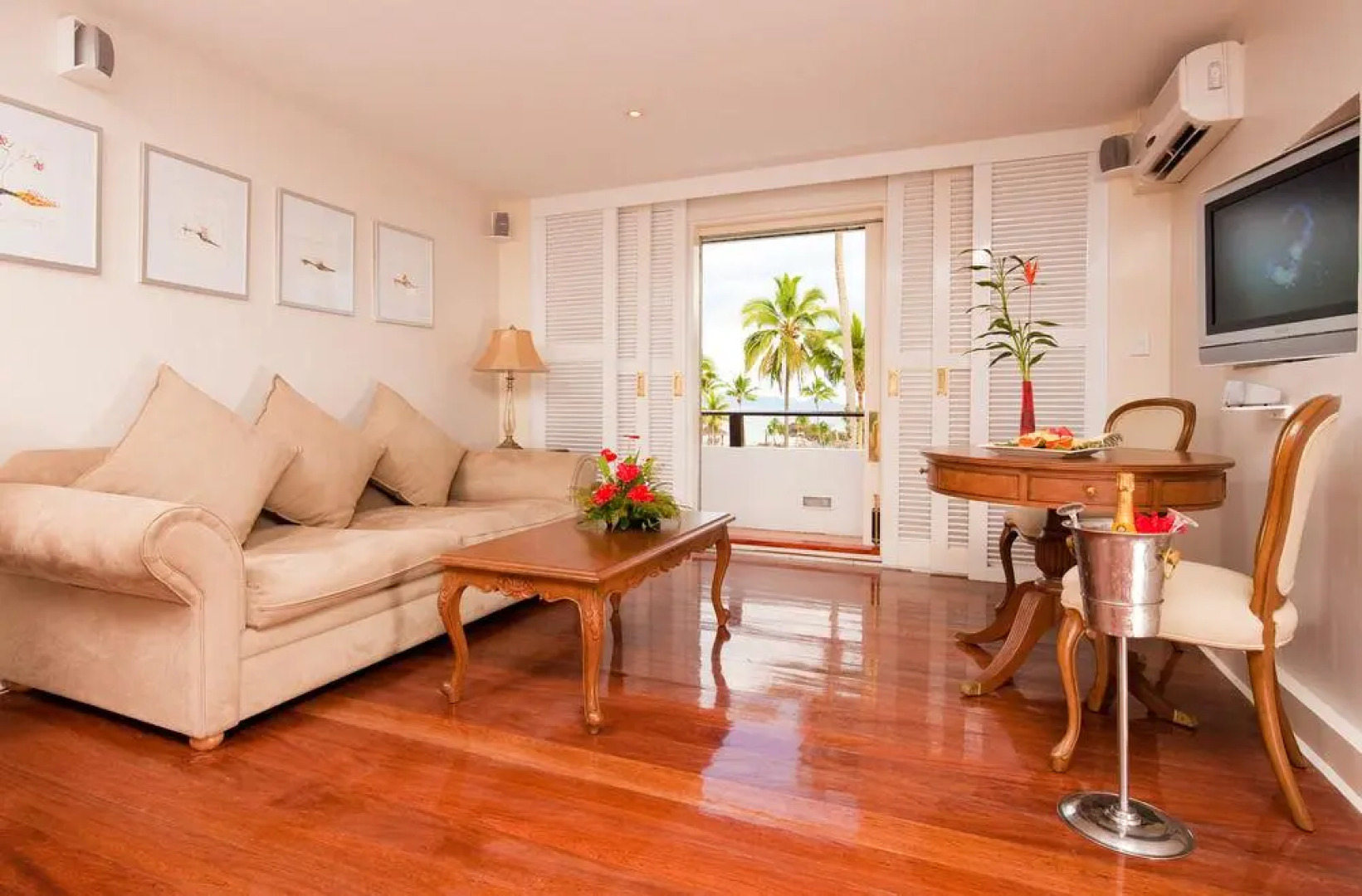 Pearl South Pacific Resort