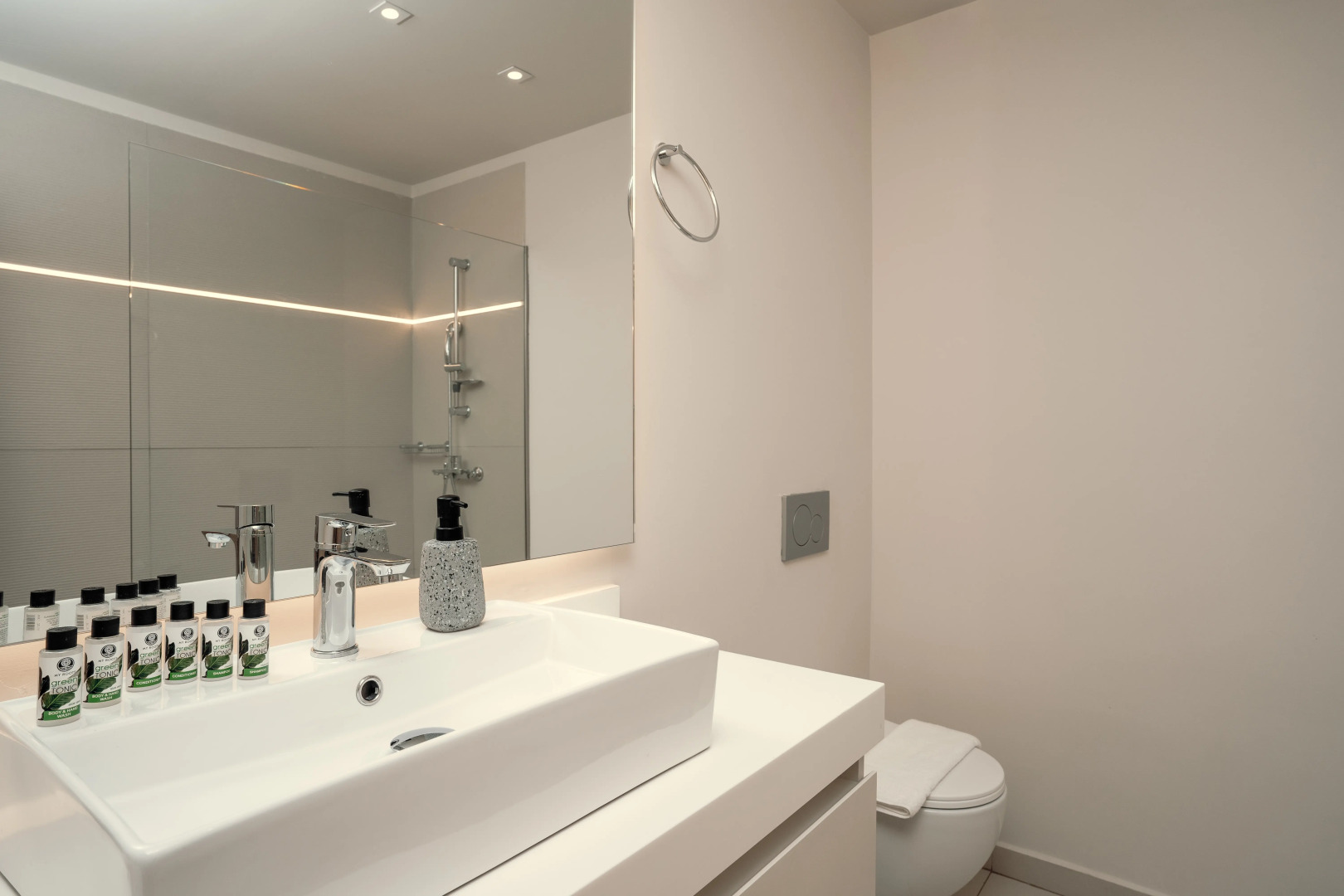 Gallery Central Piraeus Port