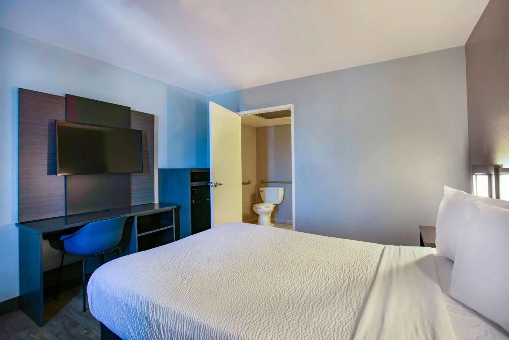 Motel 6 Kingman, AZ - Route 66 East