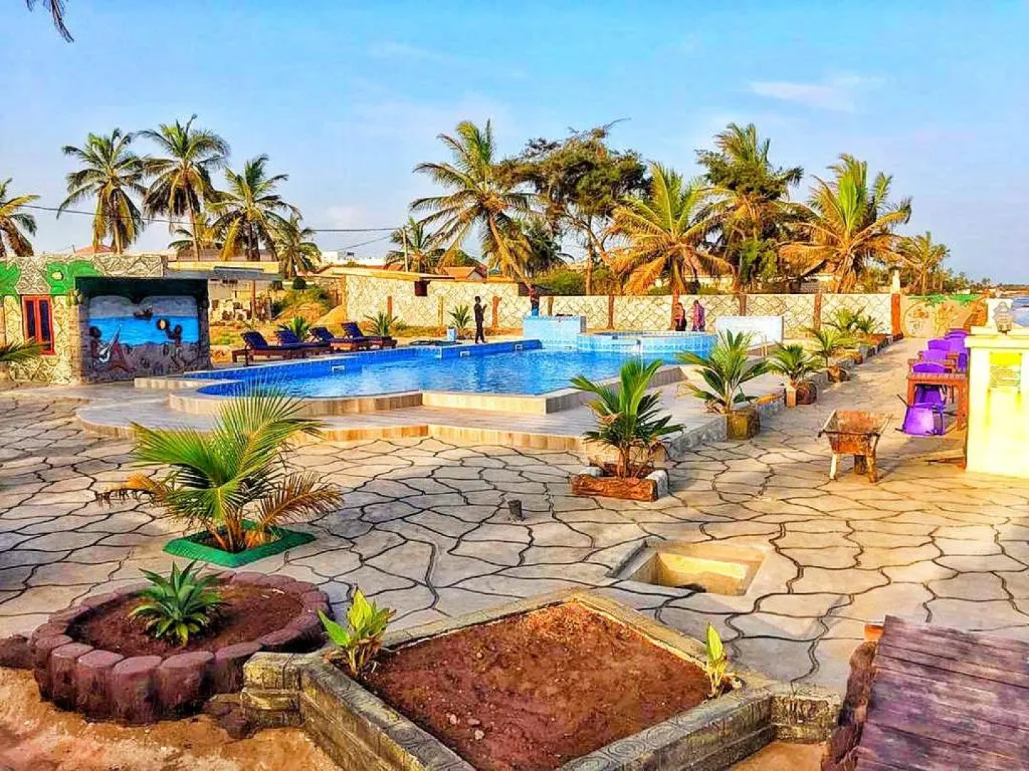 Coconut Pointe Villa & Beach Resort