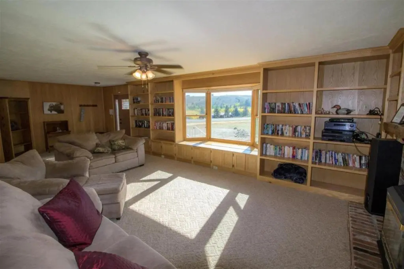 Dog Friendly Elk Ridge with Hot Tub by AAA Red Lodge Rentals