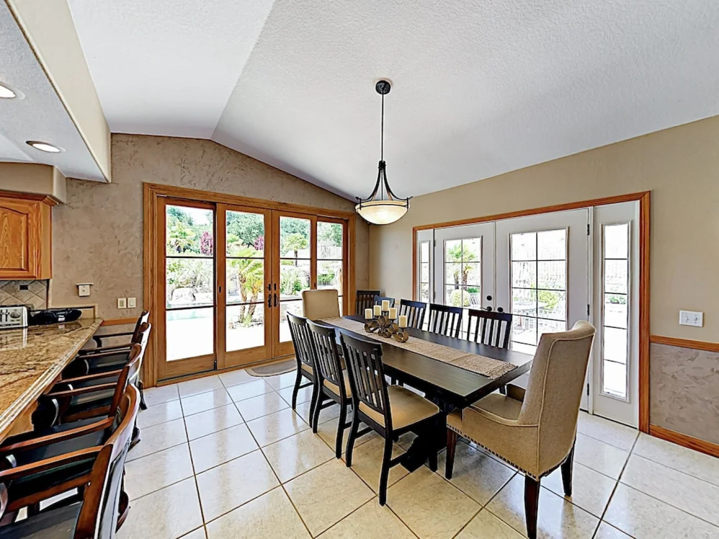 11750 Atascadero - 5 Br Home