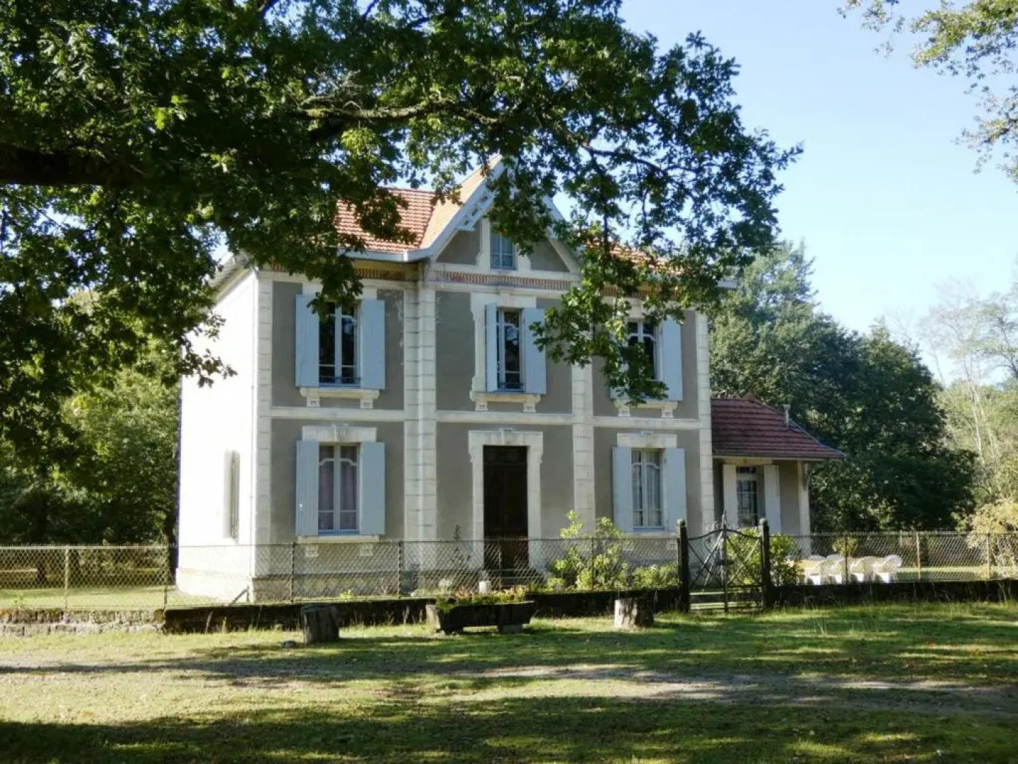 Gîte Parentis-en-Born, 6 pièces, 10 personnes - FR-1-360-112