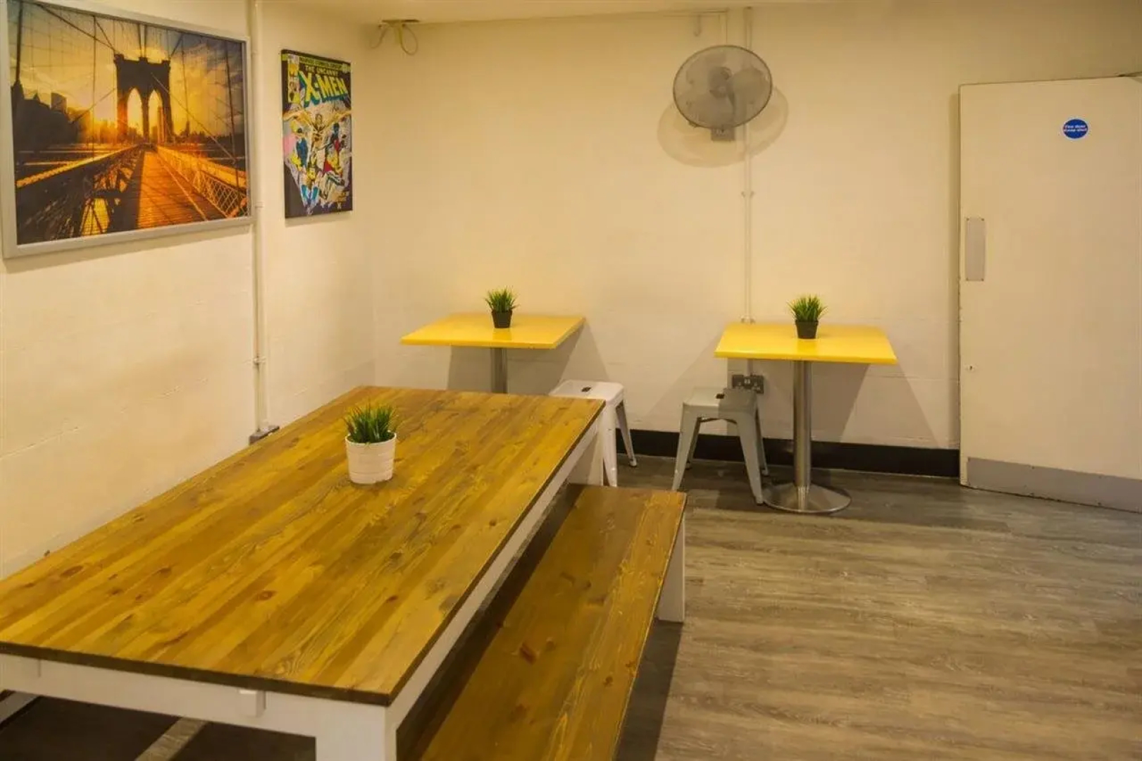 Smart Hyde Park View - Hostel