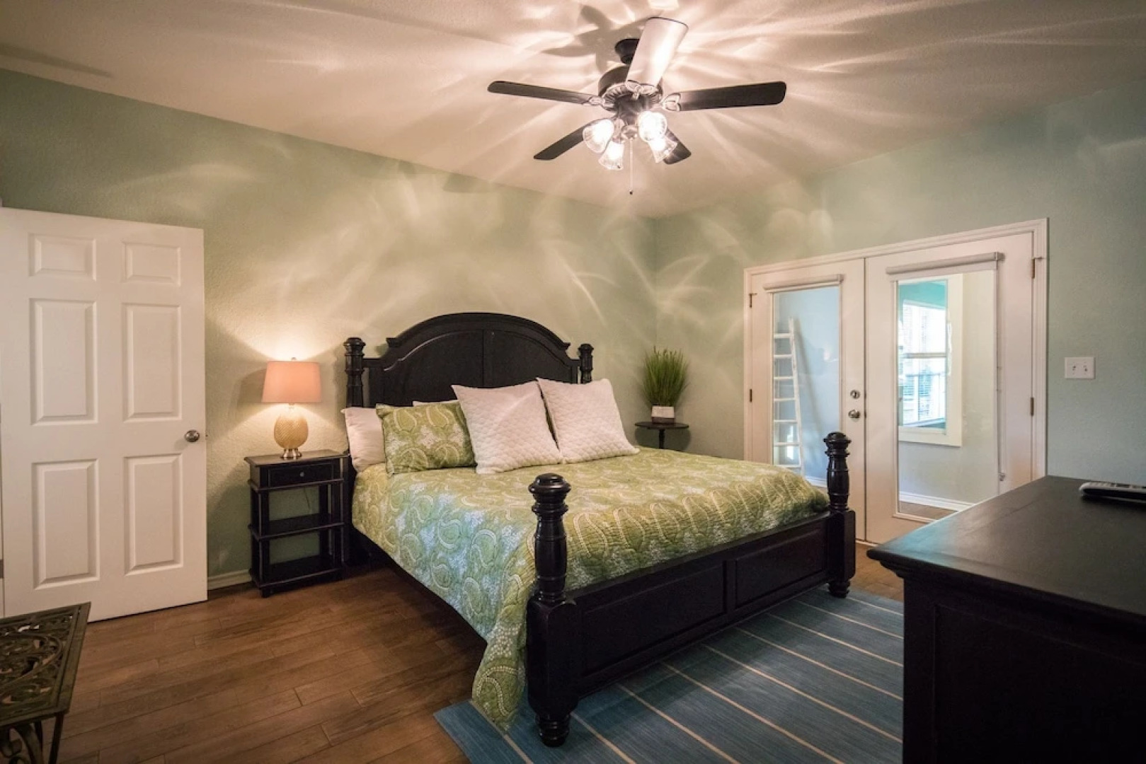 Paradise Pointe 4 Bedrooms 3.5 Bathrooms Home