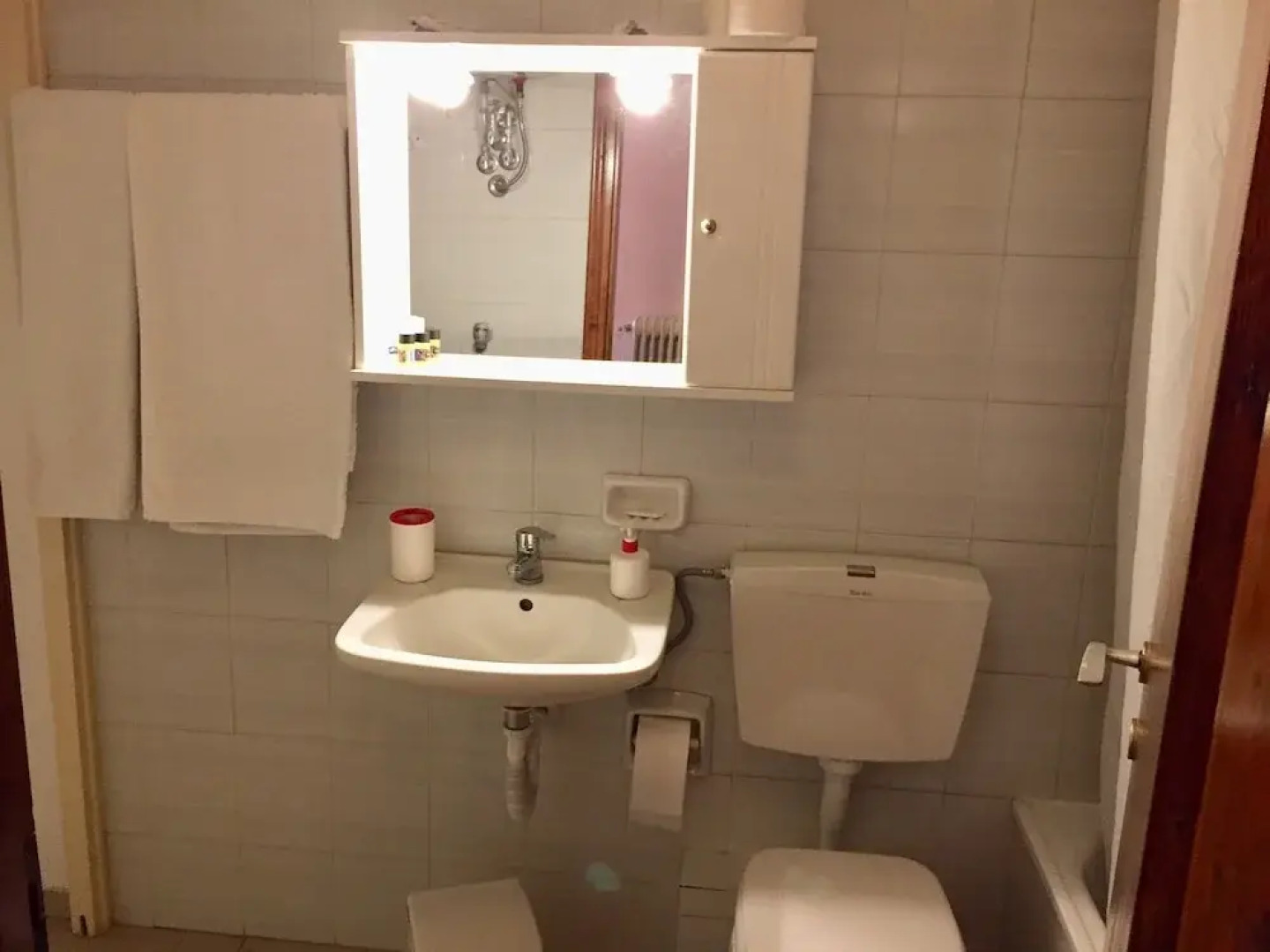 Idiston  Rooms & Suites