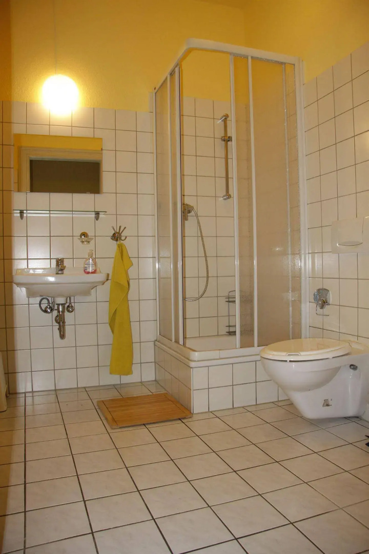 Lollis Homestay - Hostel