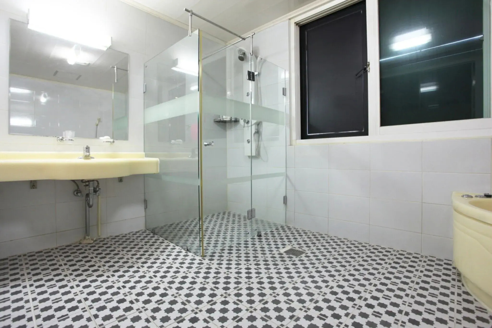 Cheonan EL Hotel
