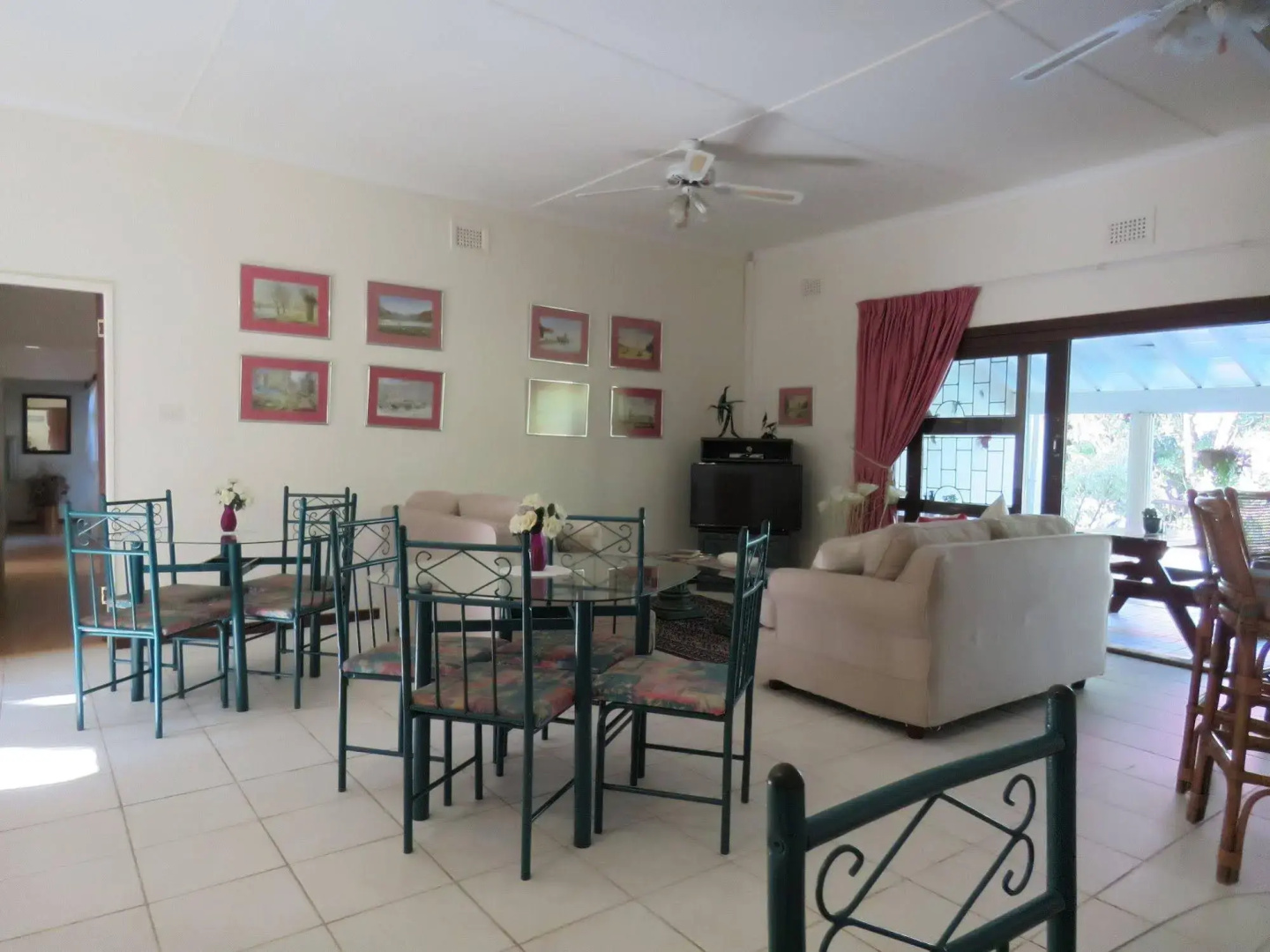 Mdoni House Guest Lodge