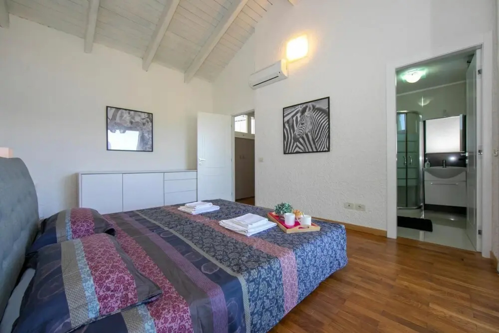 Villa Al Golfo Pool and View