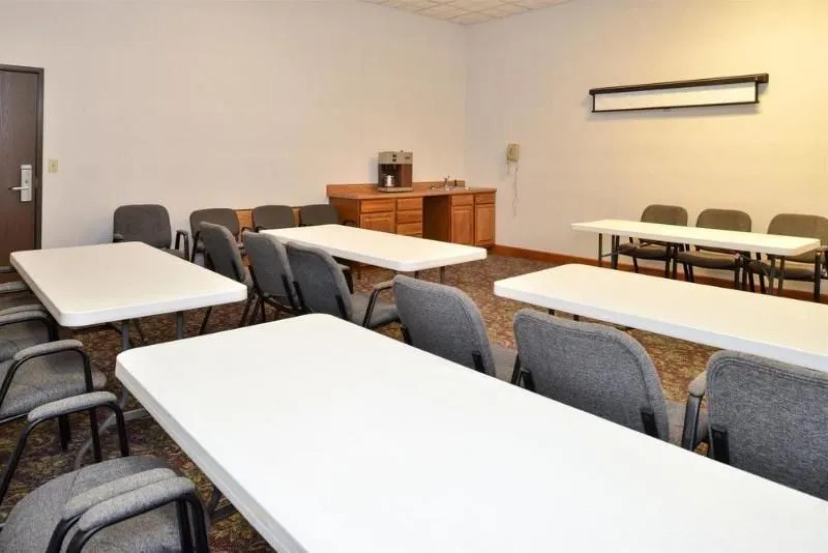 Americas Best Value Inn - Land between the Lakes