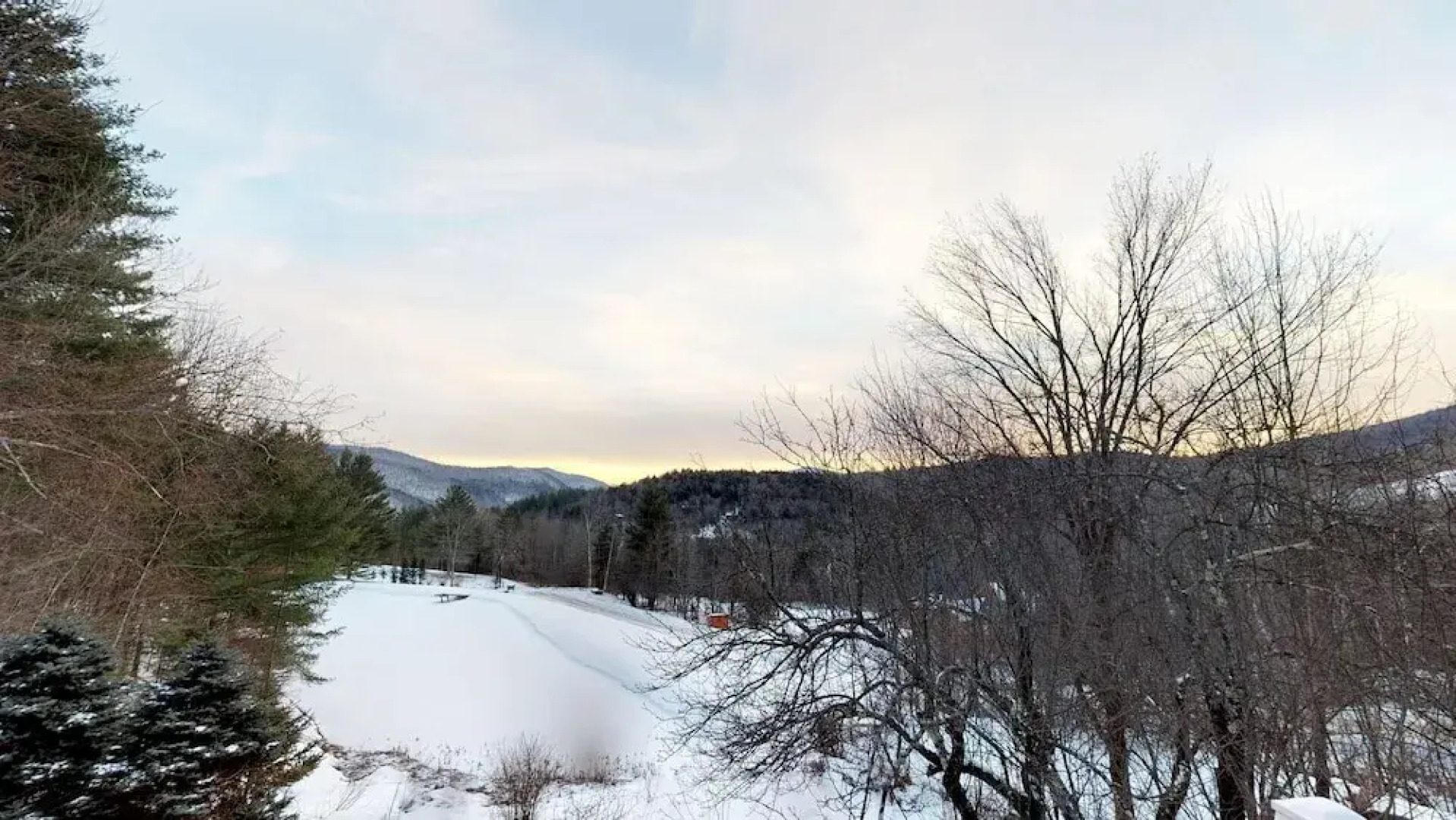 Silver Spring Chalet - GetAway