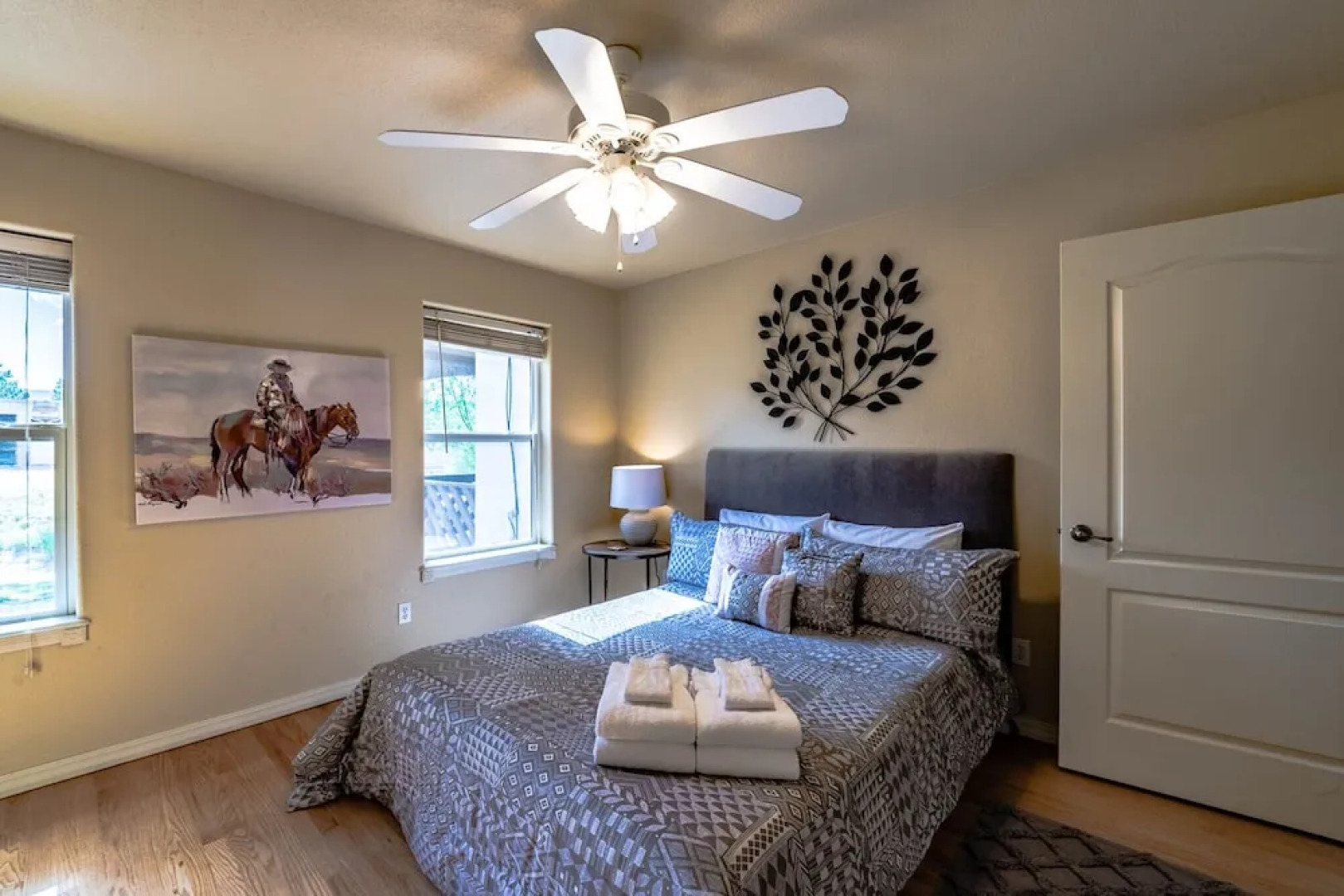 Little Creek Retreat - Four Bedroom Cabin with Hot Tub