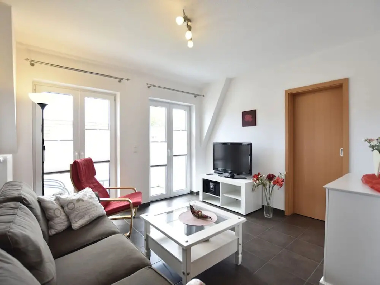 Modern Apartment in Ostseebad Boltenhagen Near Forest