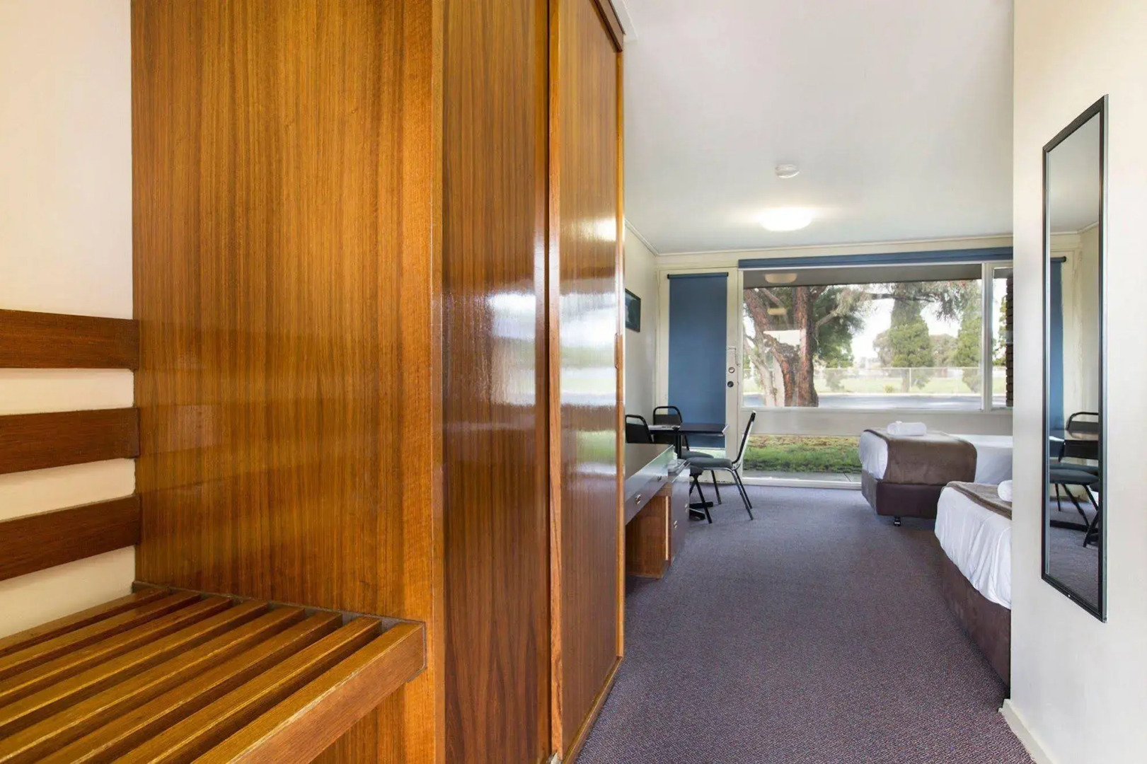 Nightcap at Gateway Hotel