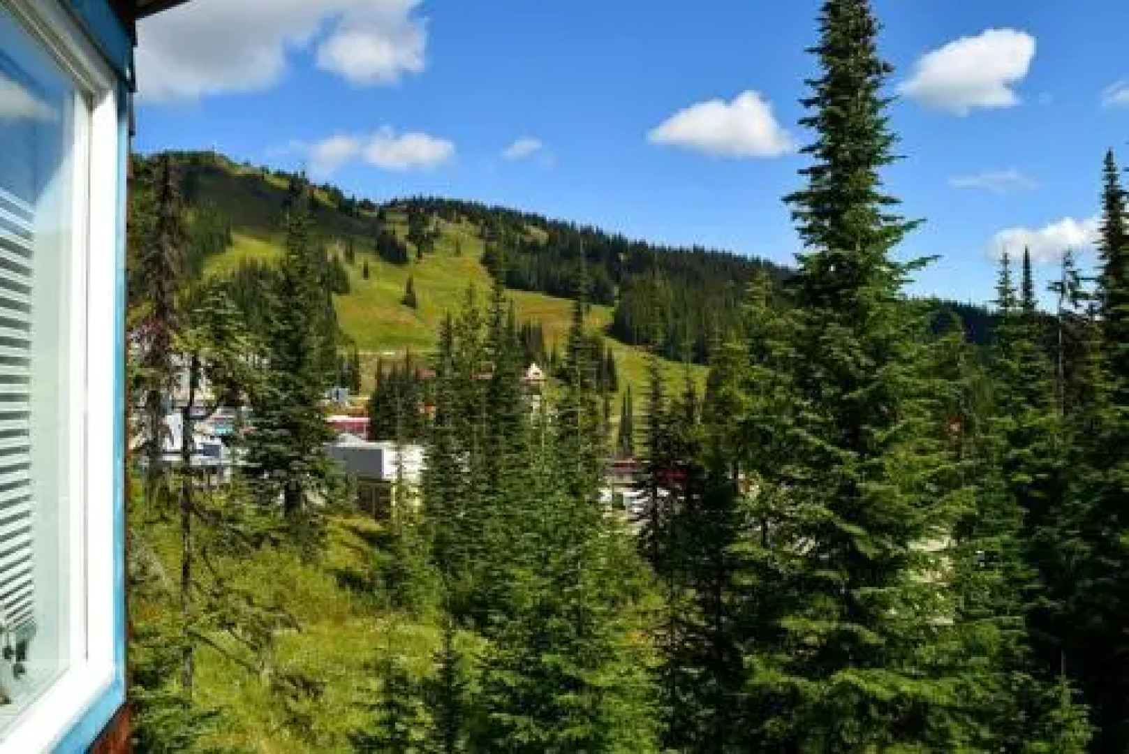 Sunset Peak - 3 Bed / 4 Bath Home