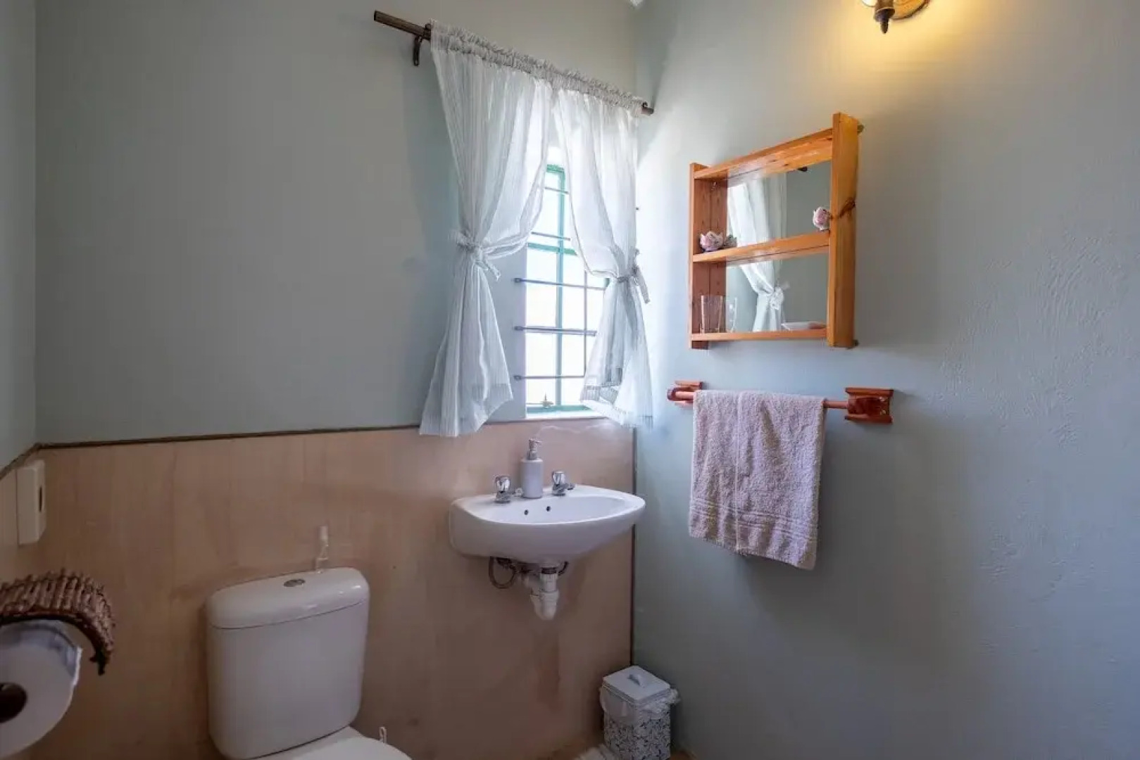 360on62 Mountain View Farm Cottages