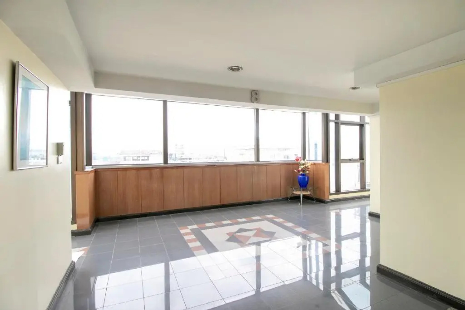 Super OYO 75385 Hotel Win Long