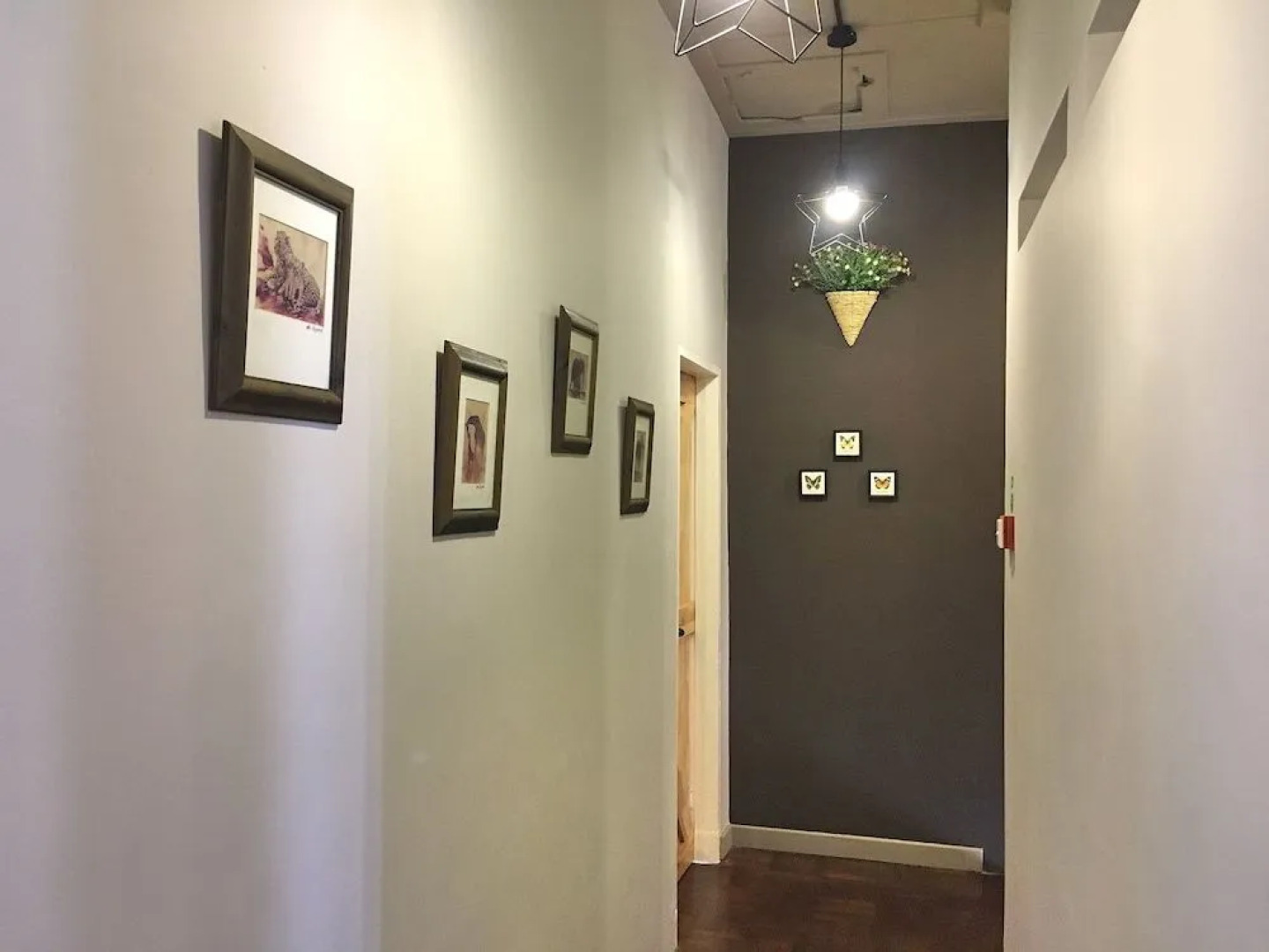 iBook 3 - Beachside Bungalow