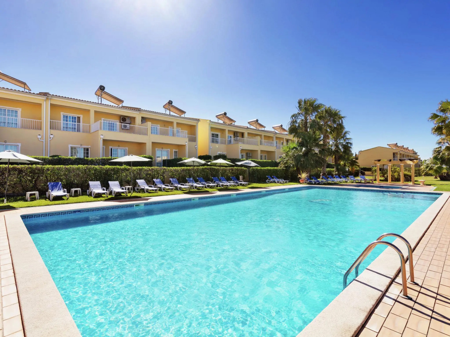 Apartment only 5 minutes by bike from the Praia Grande beach