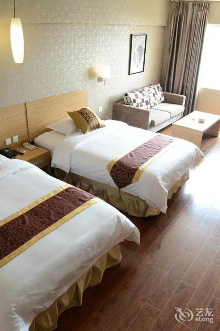 Xishuangbanna Harbour Side International Hotel