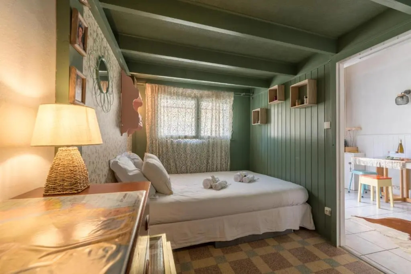 Charmante petite maison à 50m de la plage