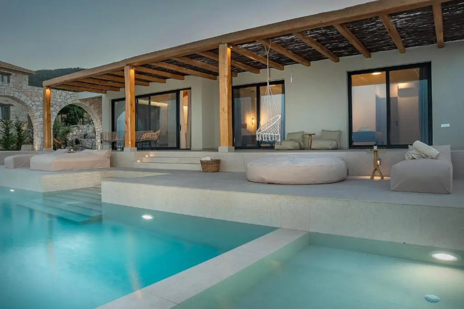 SUOLO di GIOIA Villa with magnificent sea view and infinity pool 18*4m