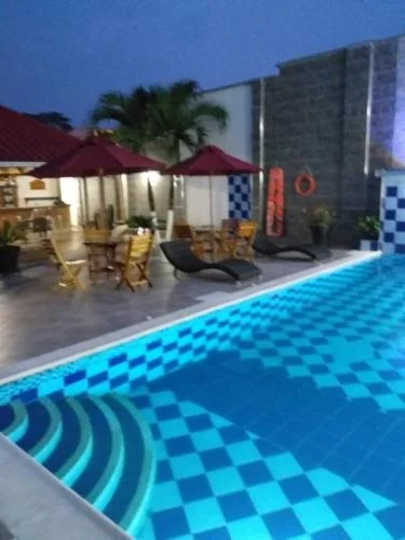 Confort Plaza Hotel