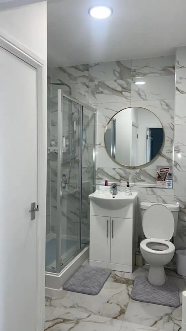 Beautiful 1-bed Apartment in Tipton