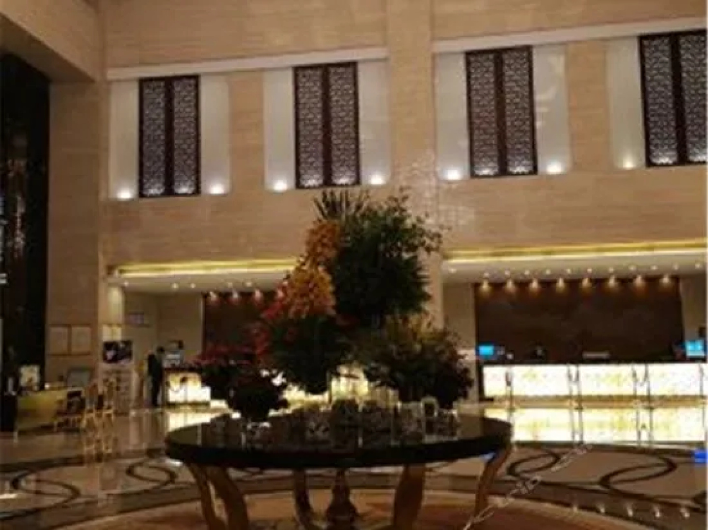 Xinyang Jin Jiang International Hotel