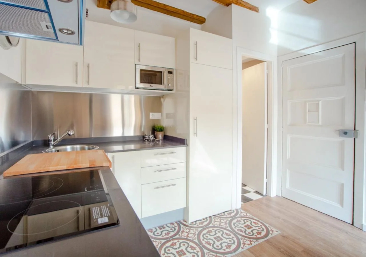 No 15 - The Streets Apartments Barcelona