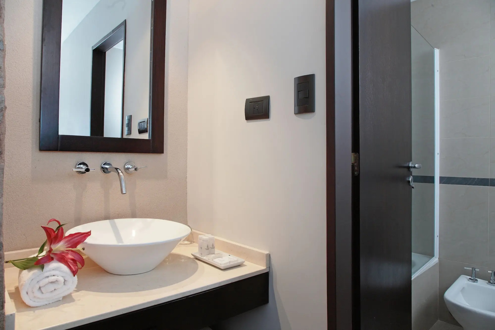 Camberland Resort & Suites Pilar
