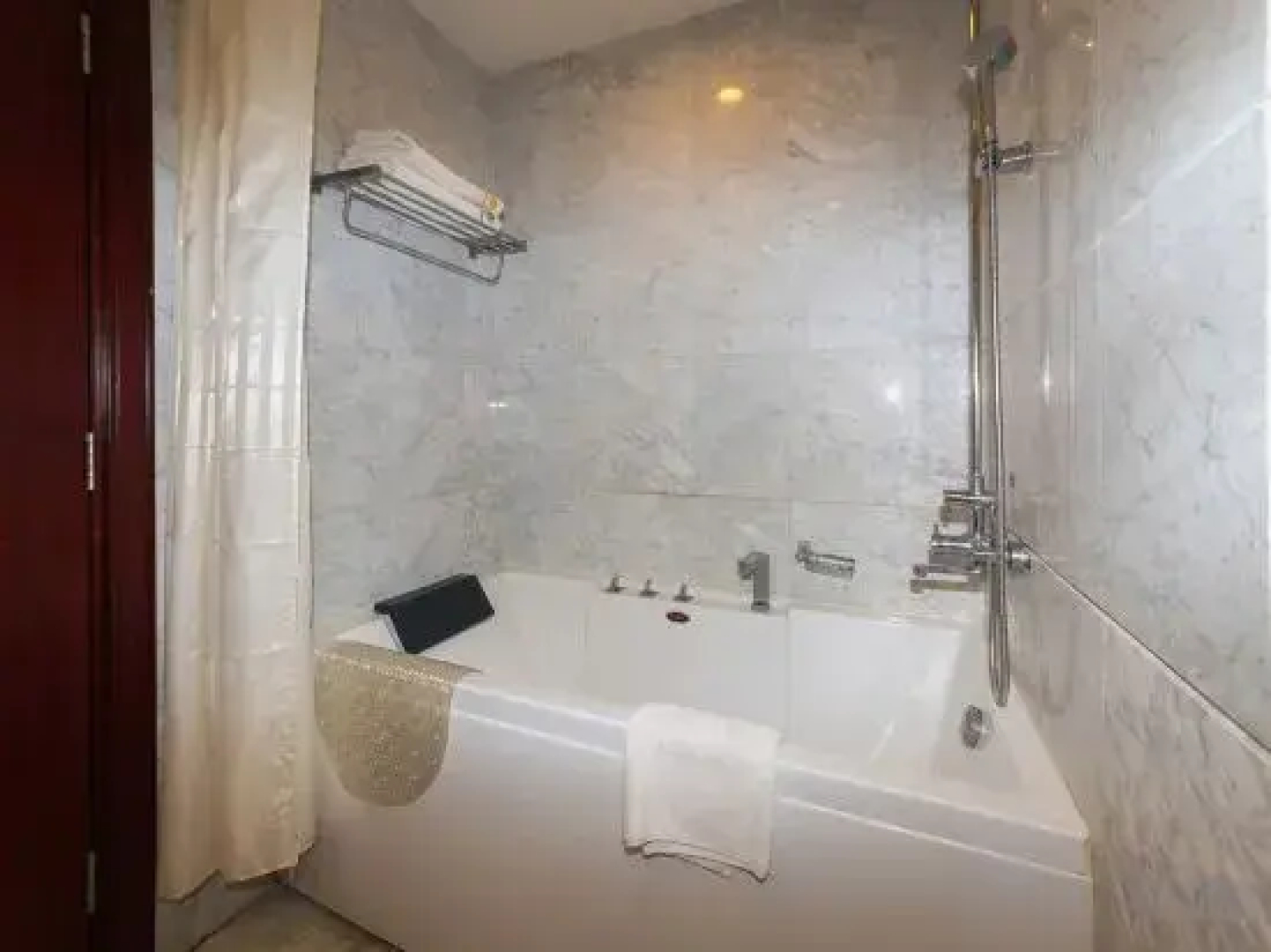 Golden Peacock Hot Spring Center